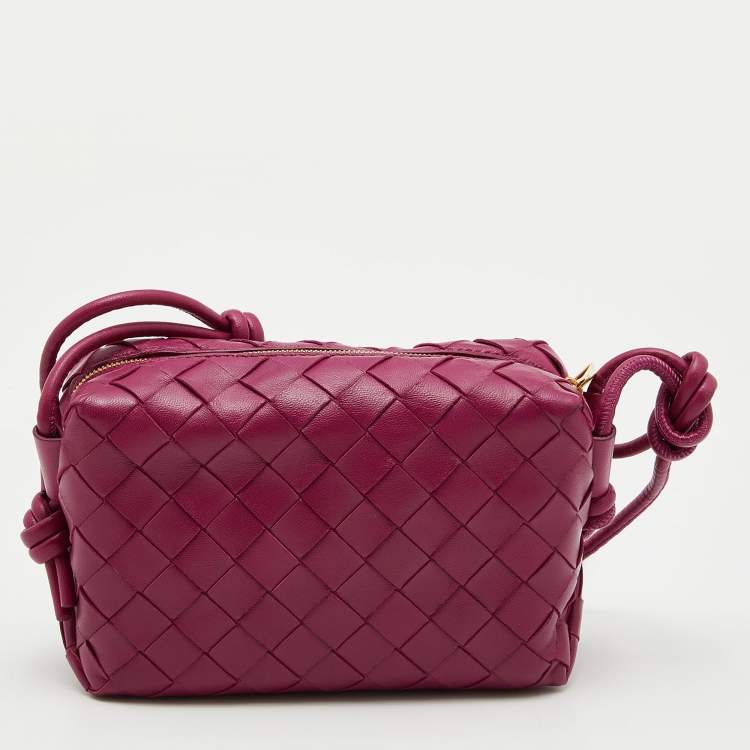Pre Owned Bottega Veneta Burgundy Intrecciato Leather Mini Loop Camera Crossbody Bag