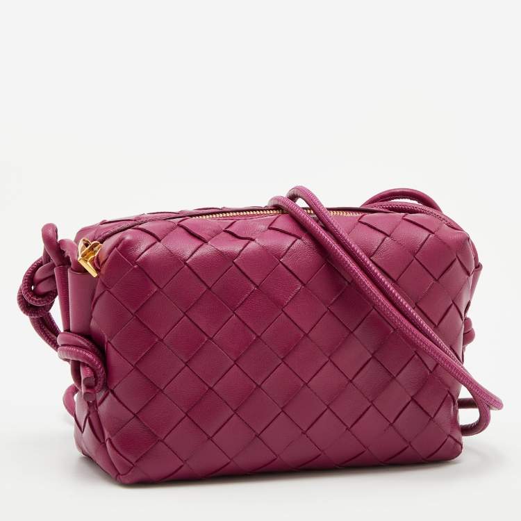 Pre Owned Bottega Veneta Burgundy Intrecciato Leather Mini Loop Camera Crossbody Bag