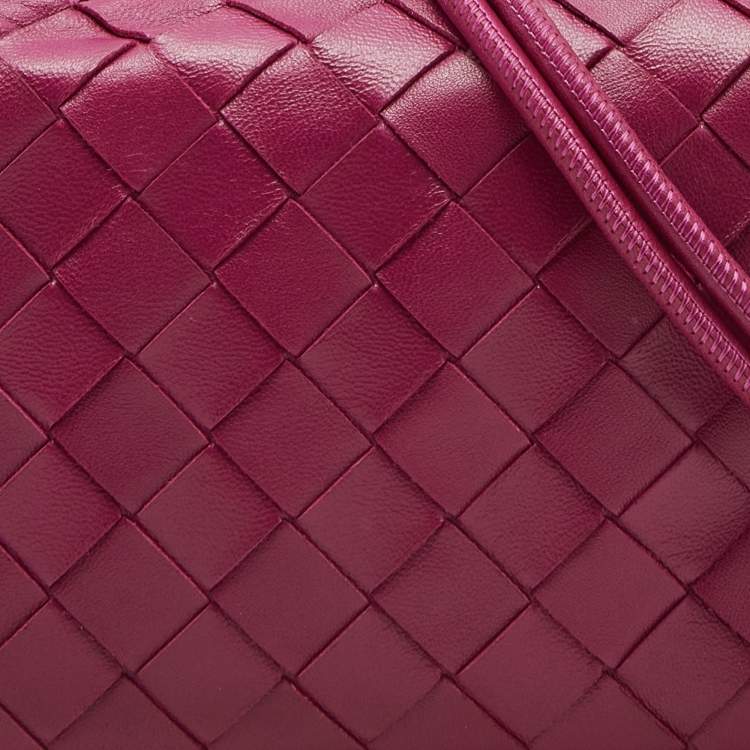 Pre Owned Bottega Veneta Burgundy Intrecciato Leather Mini Loop Camera Crossbody Bag