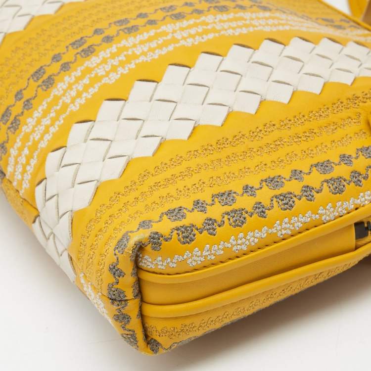 Pre Owned Bottega Veneta Yellow/White Intrecciato Leather Embroidered Nodini Shoulder Bag