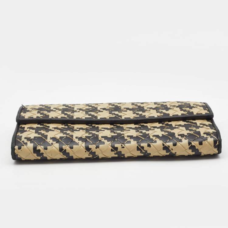 Pre Owned Bottega Veneta Black/Cream Intrecciato Houndstooth Flap Continental Wallet