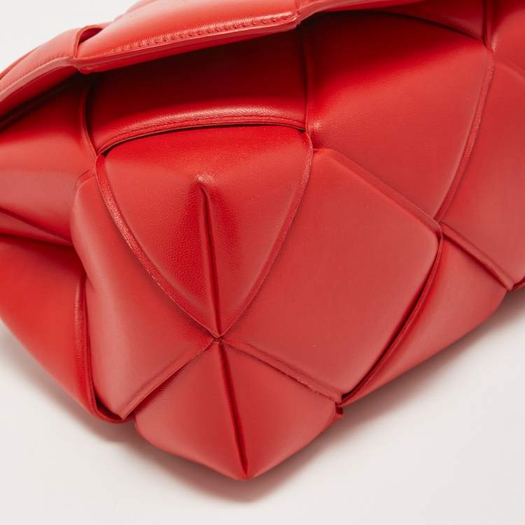 Pre Owned Bottega Veneta Red Intrecciato Leather Padded Cassette Top Handle Bag