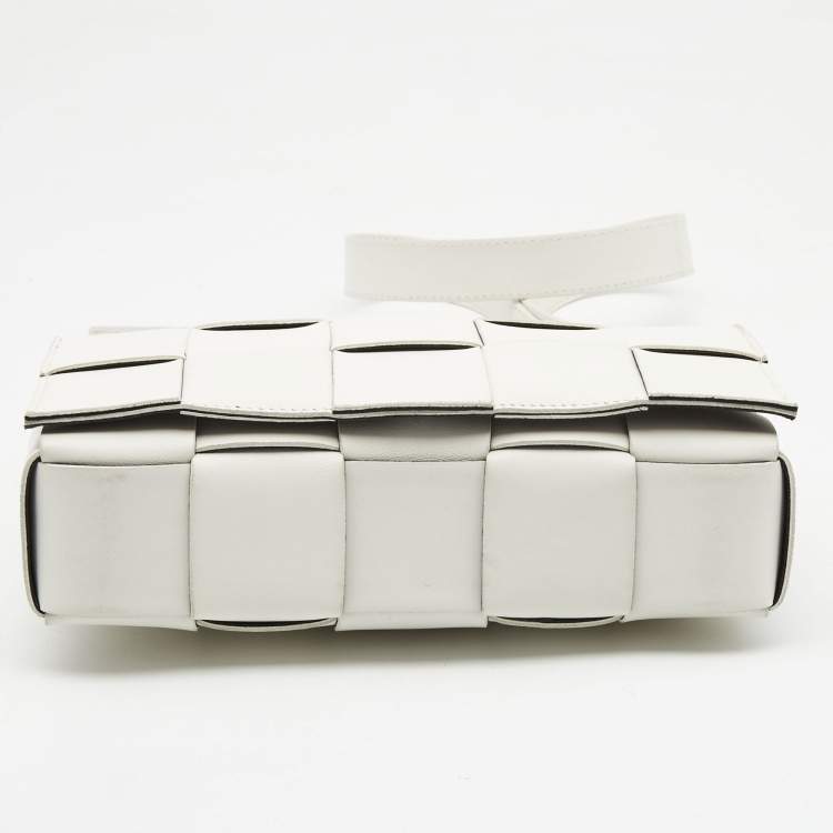 Pre Owned Bottega Veneta White Intrecciato Leather Cassette Shoulder Bag