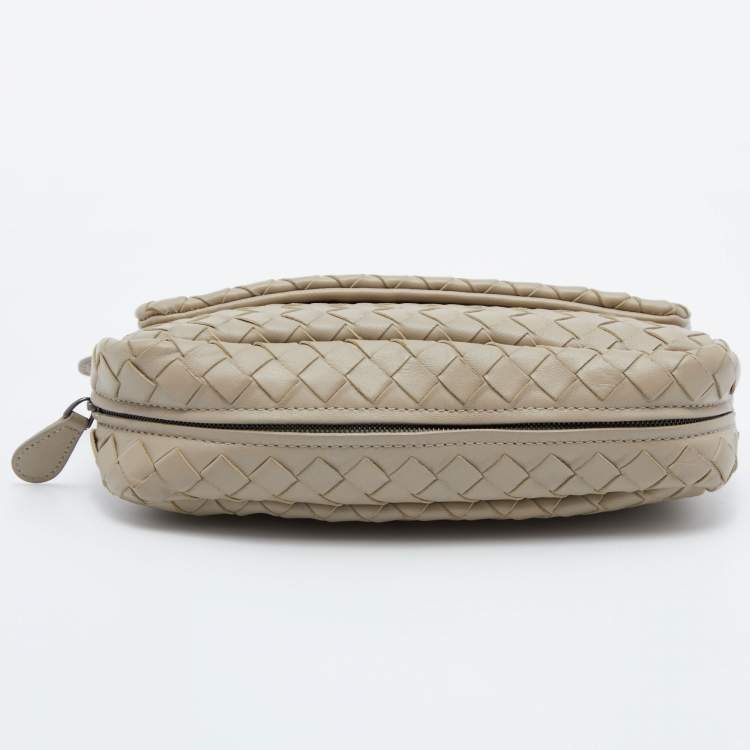 مملوكة مسبقًا Bottega Veneta Beige Intreccaito Leather Olimpia Chain Shoulder Bag