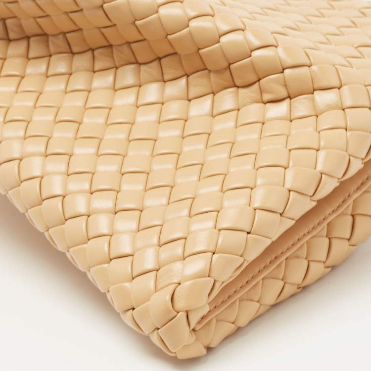 Pre Owned Bottega Veneta Beige Intrecciato Leather Crisscross Clutch