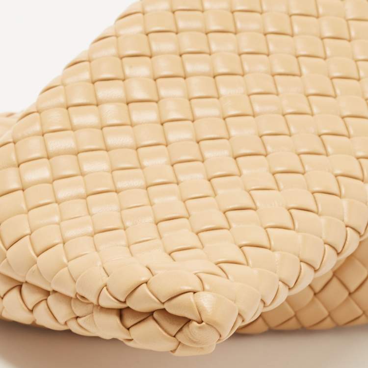 Pre Owned Bottega Veneta Beige Intrecciato Leather Crisscross Clutch