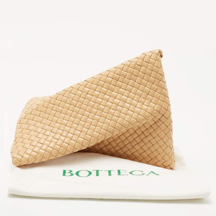 Pre Owned Bottega Veneta Beige Intrecciato Leather Crisscross Clutch