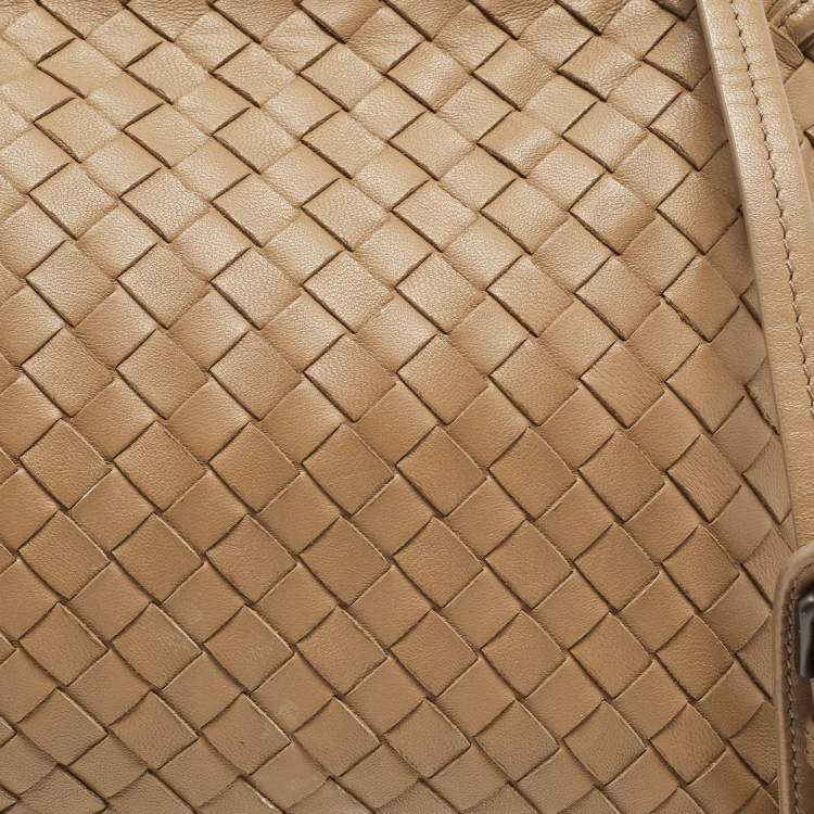 مملوكة مسبقًا Bottega Veneta Beige Intrecciato Leather Nodini Shoulder Bag