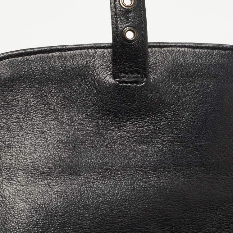 مملوكة مسبقًا Bottega Veneta Black Intrecciato Leather Zip Around Tassel Belt Bag