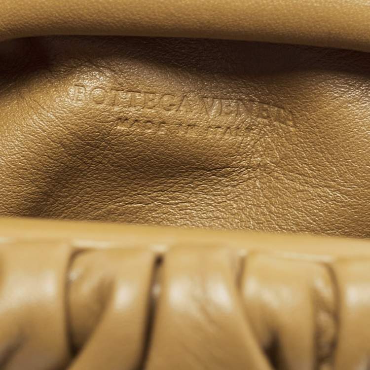 Pre Owned Bottega Veneta Brown Intrecciato Leather Wristlet Coin Purse