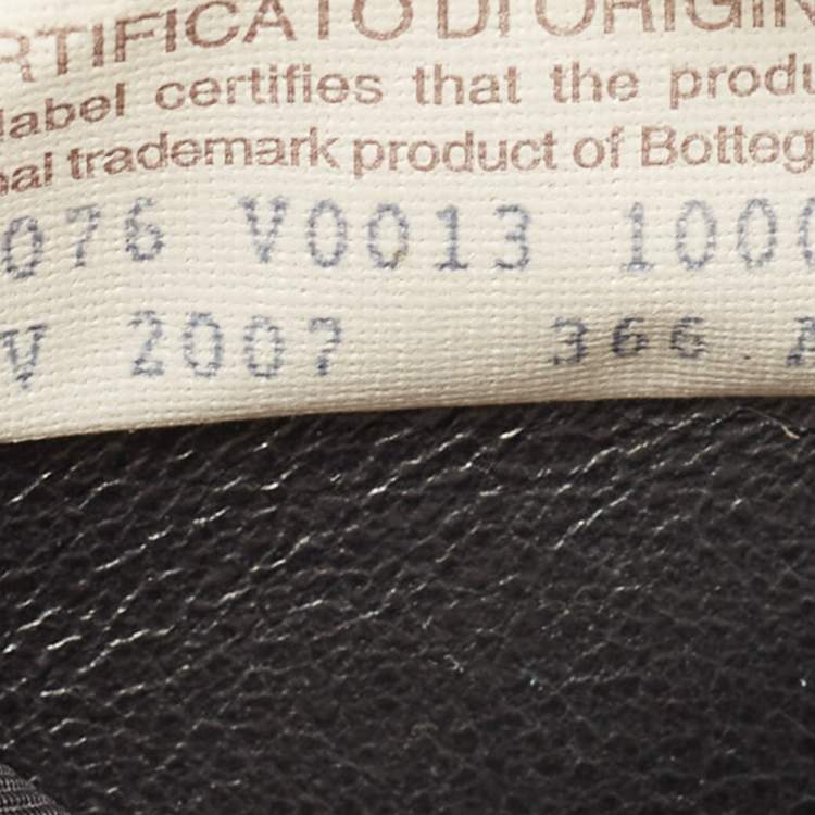 Pre Owned Bottega Veneta Black Intrecciato Leather Zip Around Wallet