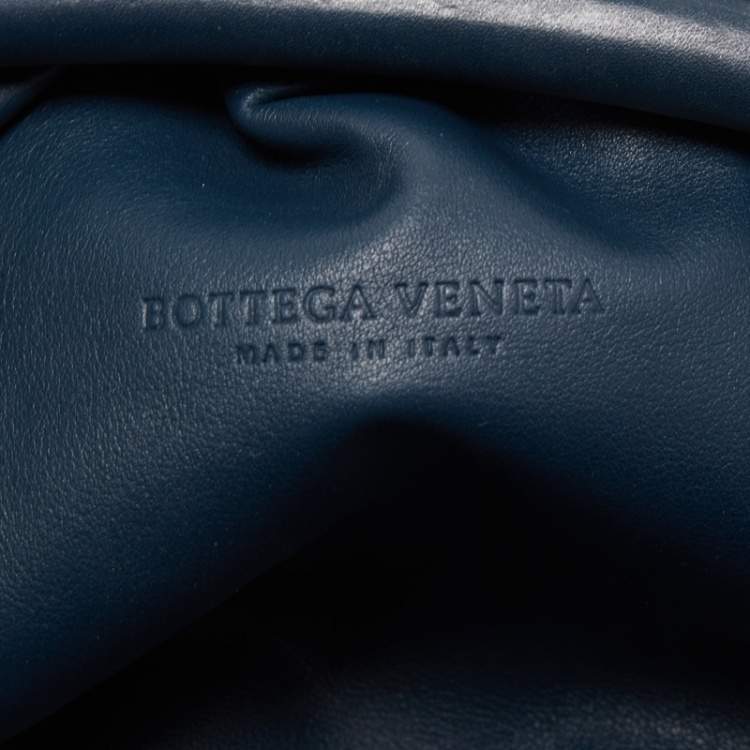 Pre Owned Bottega Veneta Navy Blue Leather The Pouch Clutch