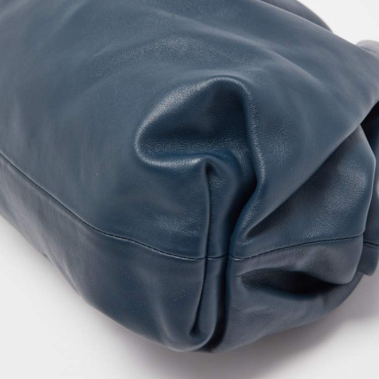 Pre Owned Bottega Veneta Navy Blue Leather The Pouch Clutch