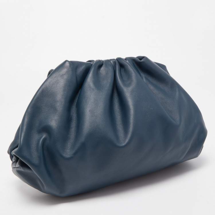Pre Owned Bottega Veneta Navy Blue Leather The Pouch Clutch