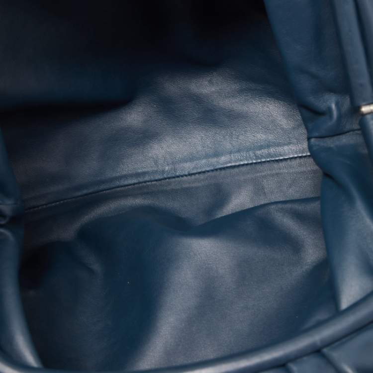 Pre Owned Bottega Veneta Navy Blue Leather The Pouch Clutch