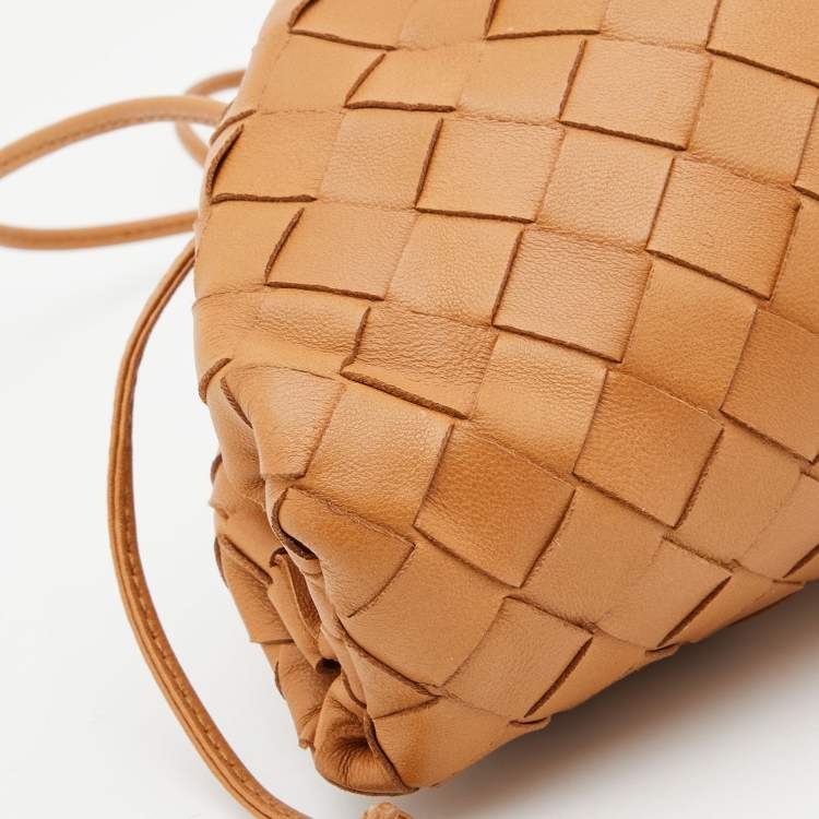 Pre Owned Bottega Veneta Tan Intrecciato Leather Mini The Pouch Bag