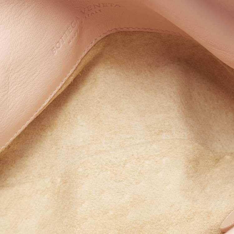 Pre Owned Bottega Veneta Nude Intrecciato Nappa Leather Flap Clutch