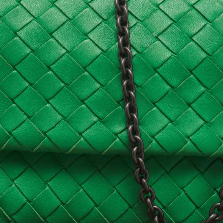 Pre Owned Bottega Veneta Green Intrecciato Leather Olimpia Chain Shoulder Bag