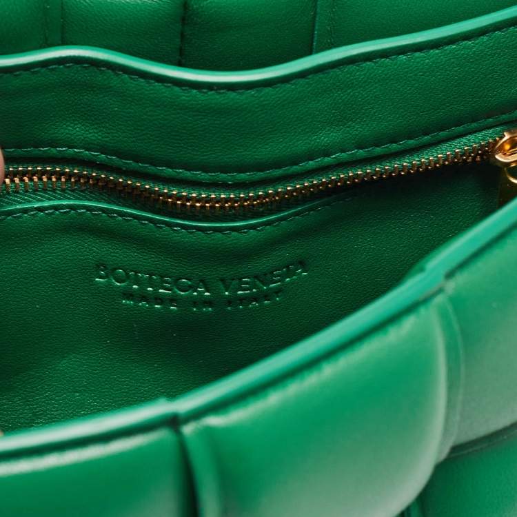 Pre Owned Bottega Veneta Green Padded Leather Chain Cassette Shoulder Bag