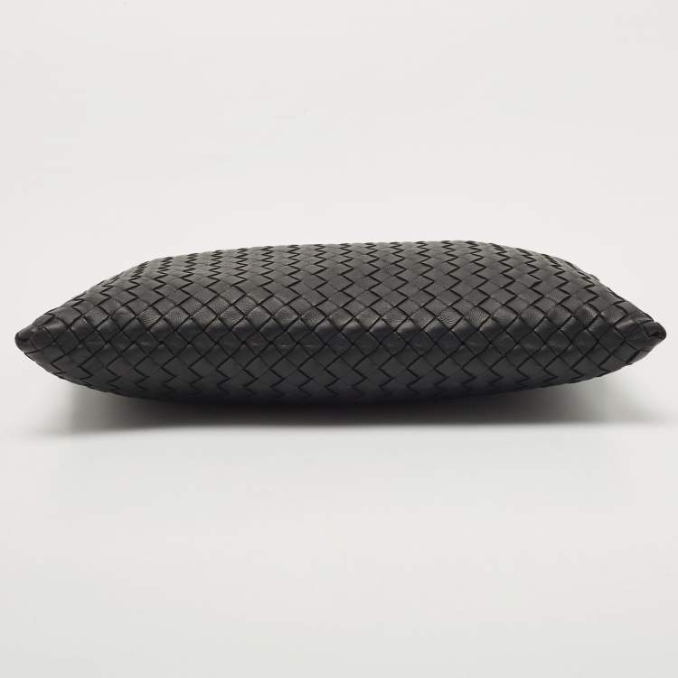 Pre Owned Bottega Veneta Black Intrecciato Leather Top Zip Pouch