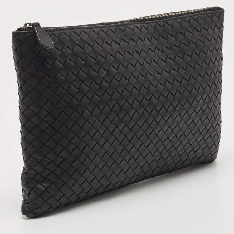 Pre Owned Bottega Veneta Black Intrecciato Leather Top Zip Pouch