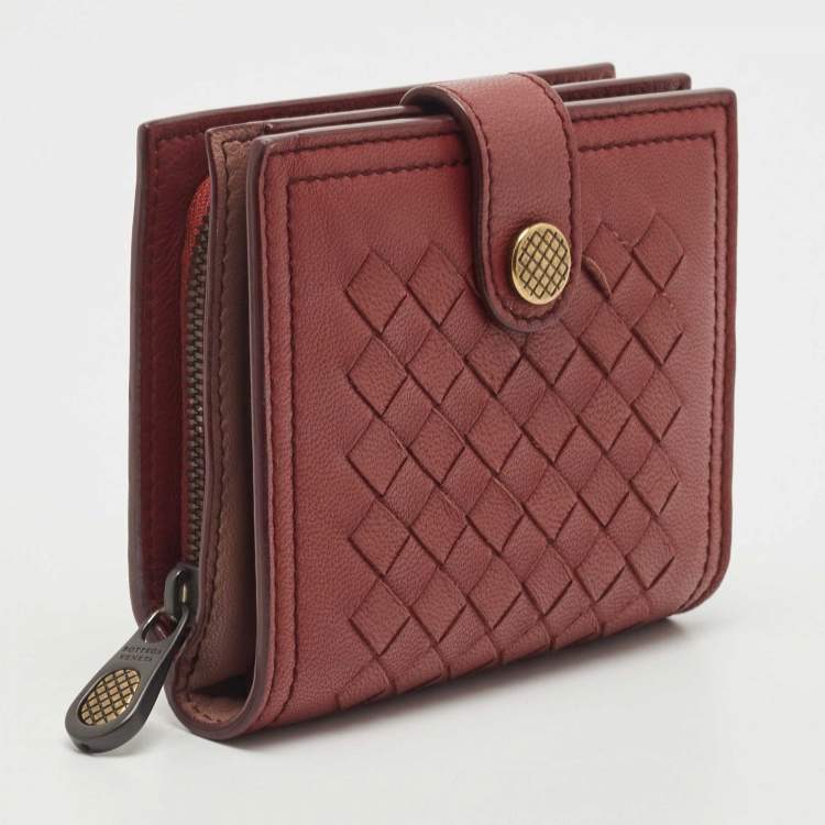 Pre Owned Bottega Veneta Red Intrecciato Leather Bifold Zip Wallet