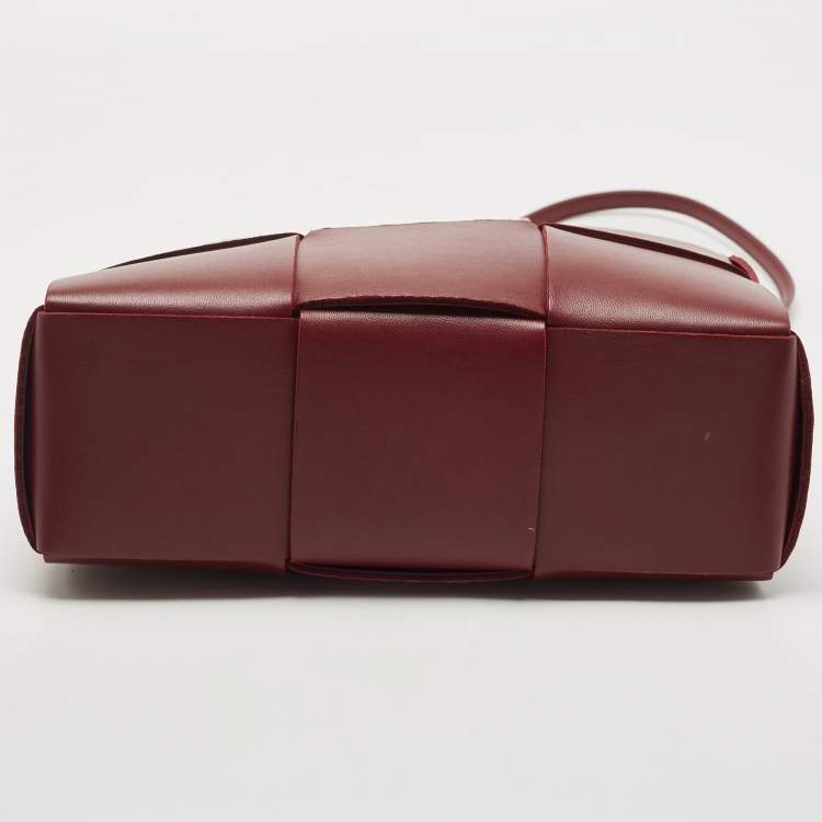 Pre Owned Bottega Veneta Burgundy Intrecciato Leather Arco Tote