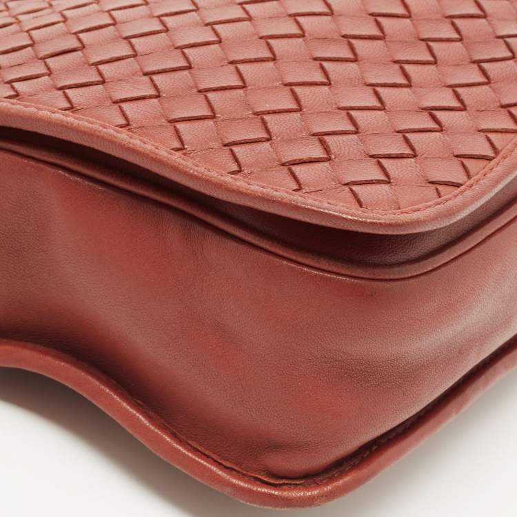 مملوكة مسبقًا Bottega Veneta Brown Intrecciato Leather Flap Crossbody Bag