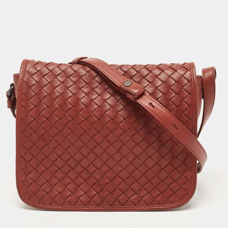 مملوكة مسبقًا Bottega Veneta Brown Intrecciato Leather Flap Crossbody Bag
