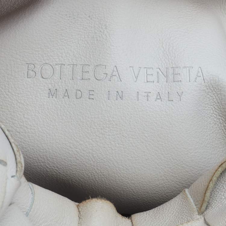 Pre Owned Bottega Veneta Off White Intrecciato Leather Mini Jodie Hobo
