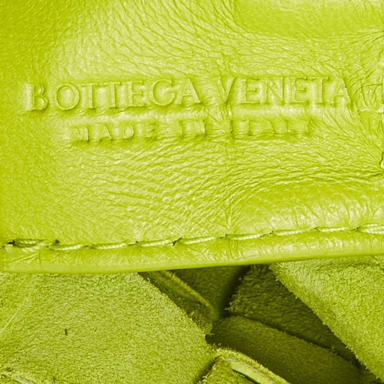 Pre Owned Bottega Veneta Light Green Intrecciato Leather Mini Loop Camera Crossbody Bag