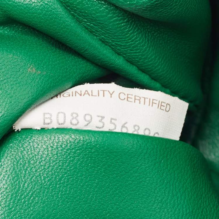 Pre Owned Bottega Veneta Green Intrecciato Leather Mini The Pouch Bag