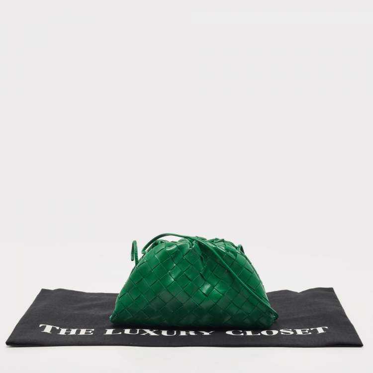 Pre Owned Bottega Veneta Green Intrecciato Leather Mini The Pouch Bag