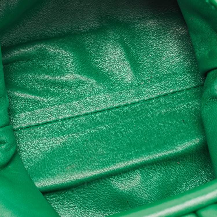 Pre Owned Bottega Veneta Green Intrecciato Leather Mini The Pouch Bag