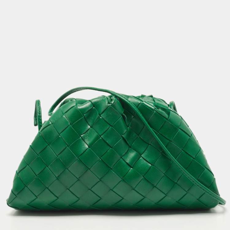 Pre Owned Bottega Veneta Green Intrecciato Leather Mini The Pouch Bag