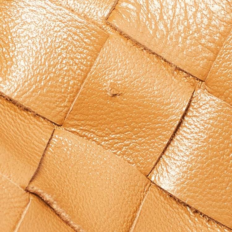 Pre Owned Bottega Veneta Tan Intrecciato Leather Pouch Clutch