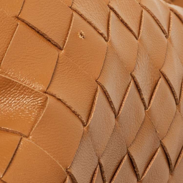 Pre Owned Bottega Veneta Tan Intrecciato Leather Pouch Clutch