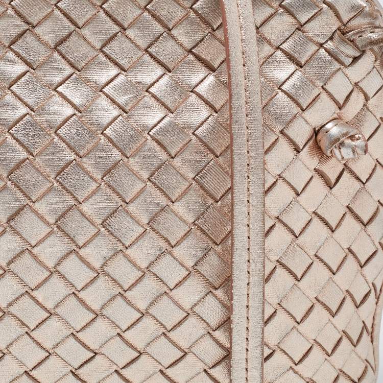 Pre Owned Bottega Veneta Metallic Rose Gold Intrecciato Leather Nodini Crossbody Bag