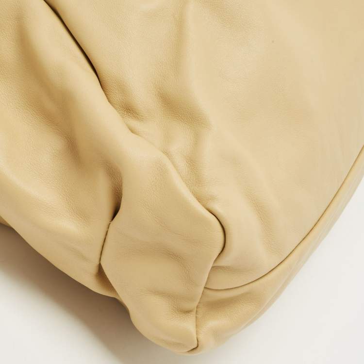 Pre Owned Bottega Veneta Beige Leather The Shoulder Pouch Hobo Bag