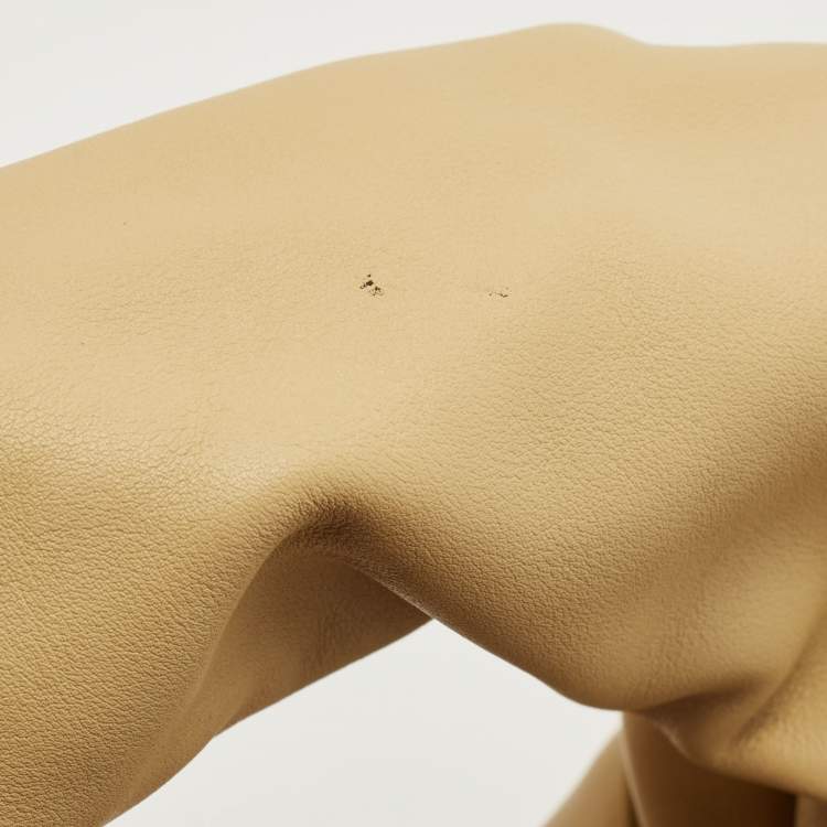 Pre Owned Bottega Veneta Beige Leather The Shoulder Pouch Hobo Bag