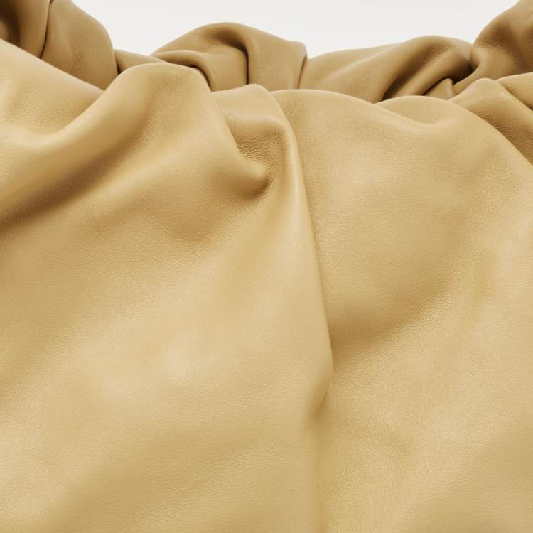 Pre Owned Bottega Veneta Beige Leather The Shoulder Pouch Hobo Bag