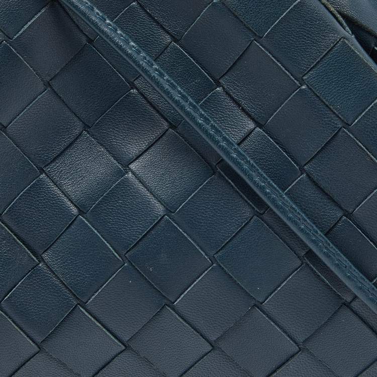 Pre Owned Bottega Veneta Teal Intrecciato Leather Mini The Pouch Bag