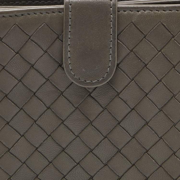 Pre Owned Bottega Veneta Grey Intrecciato Leather French Compact Wallet