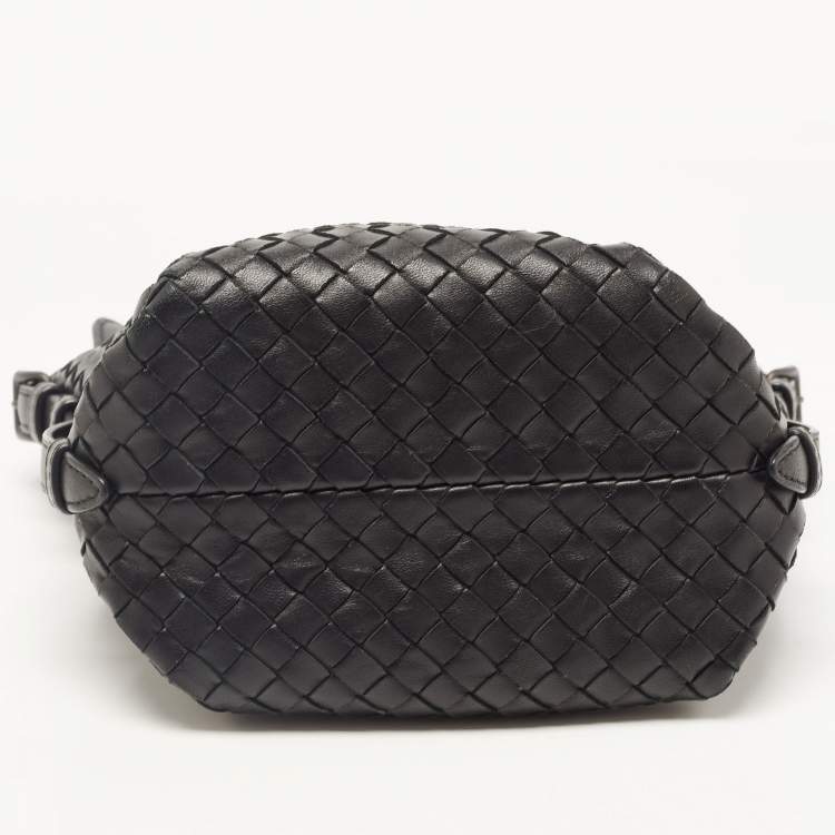 Pre Owned Bottega Veneta Black Intrecciato Leather Small Osaka Bag