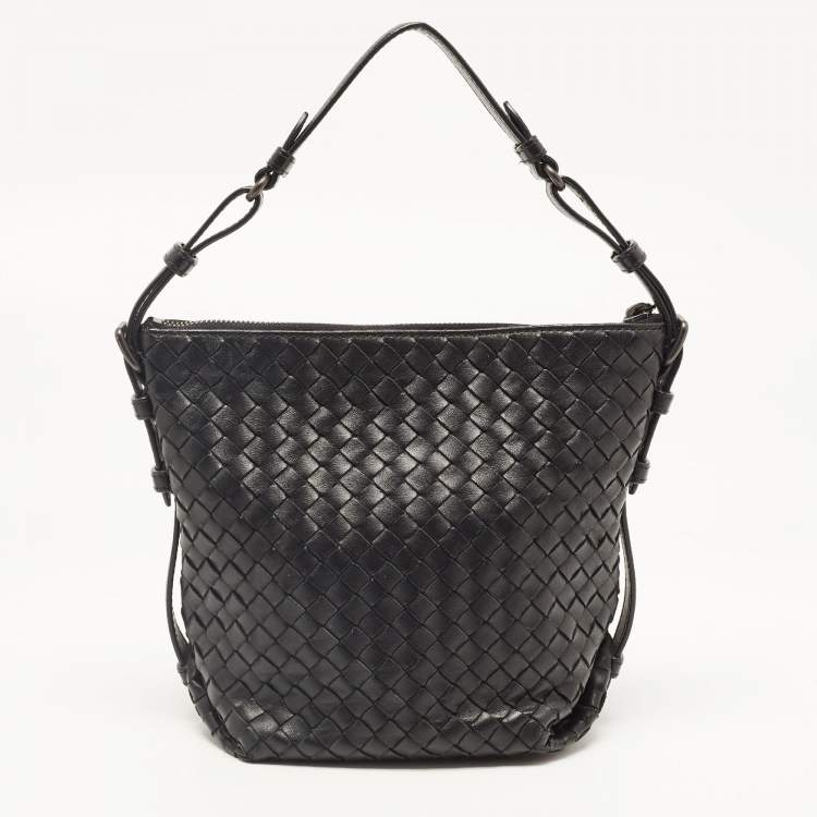 Pre Owned Bottega Veneta Black Intrecciato Leather Small Osaka Bag