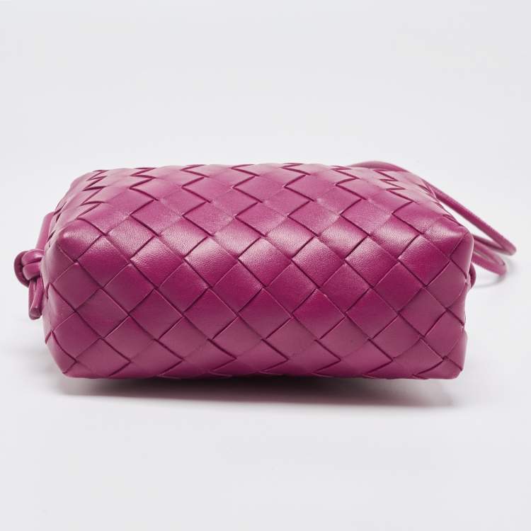Pre Owned Bottega Veneta Magenta Intrecciato Leather Mini Loop Camera Crossbody Bag