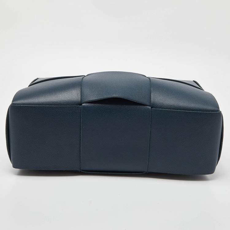 Pre Owned Bottega Veneta Deep Blue Intrecciato Leather Medium Arco Tote