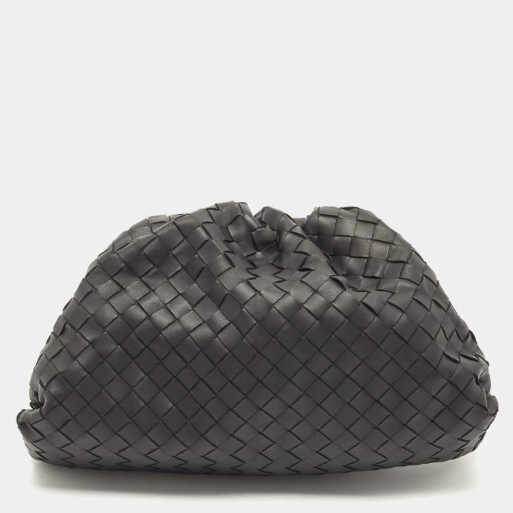 Pre Owned Bottega Veneta Black Intrecciato Leather The Pouch Clutch