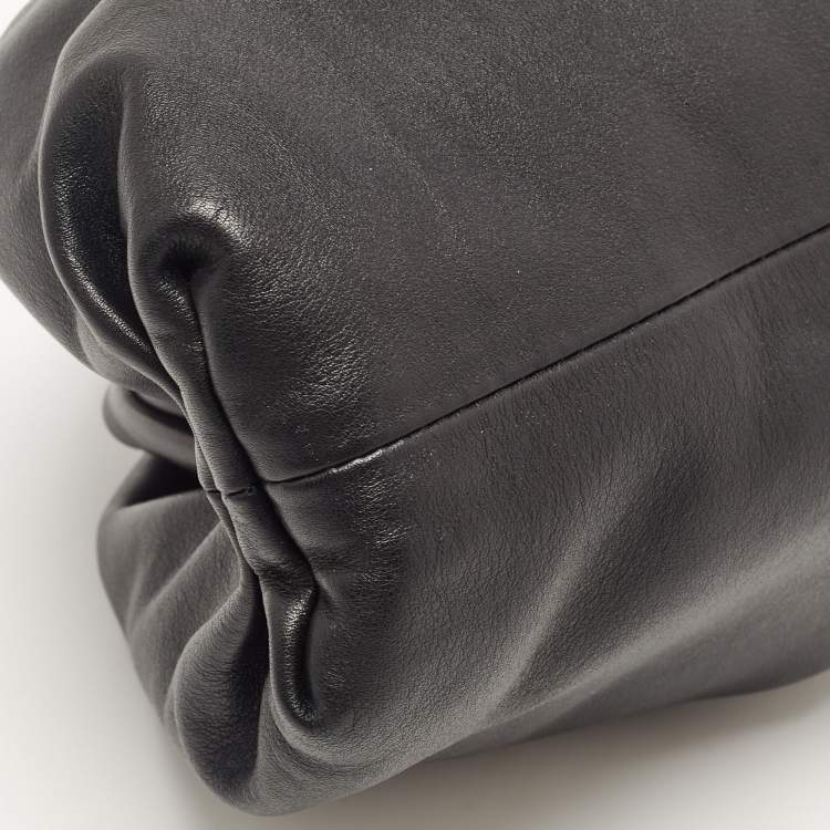 Pre Owned Bottega Veneta Black Leather Teen Pouch Clutch