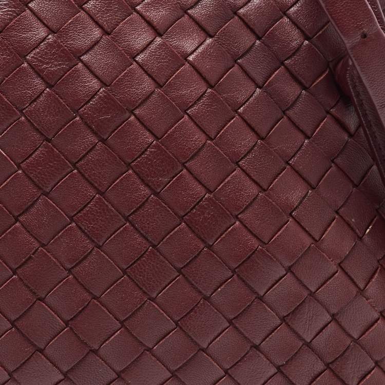 Pre Owned Bottega Veneta Burgundy Intrecciato Leather Nodini Crossbody Bag